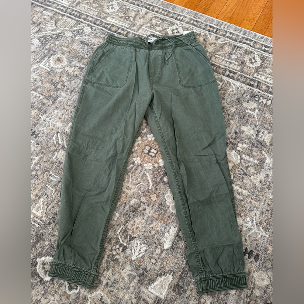Hollister womens Olive Cargo Pants